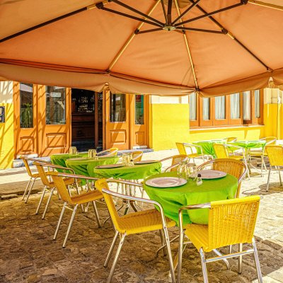 Bright Color Summer Cafe Modificata